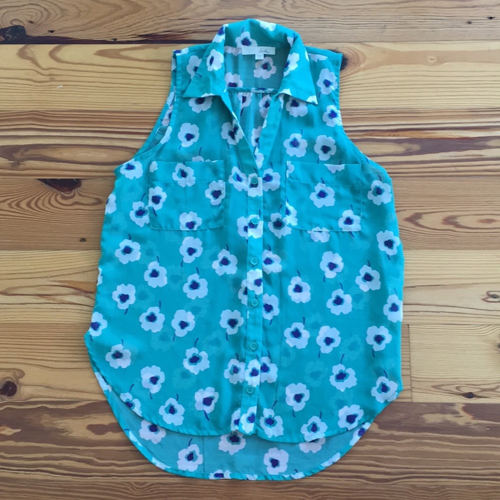 Lush sleeveless top